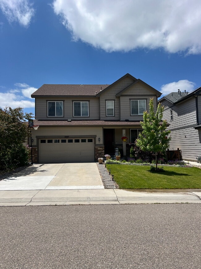 Building Photo - "Spacious 6-Bedroom Haven with 5 Full Baths in Aurora - *$400 off first months rent!"