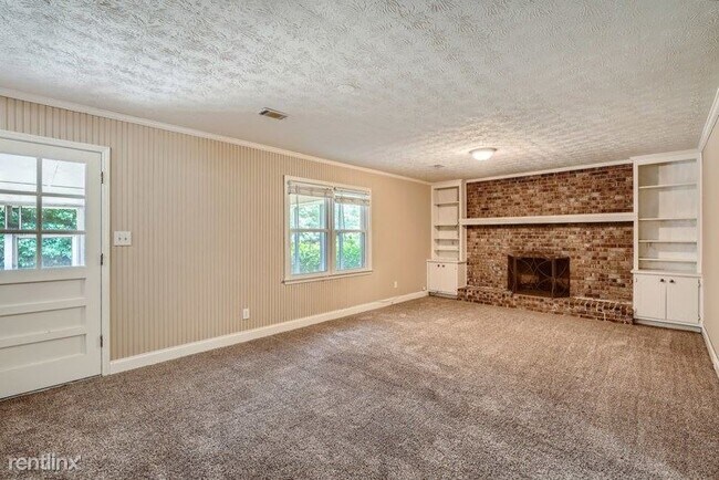 Building Photo - 4 br, 2.5 bath House - 2589 Kensington Dri...