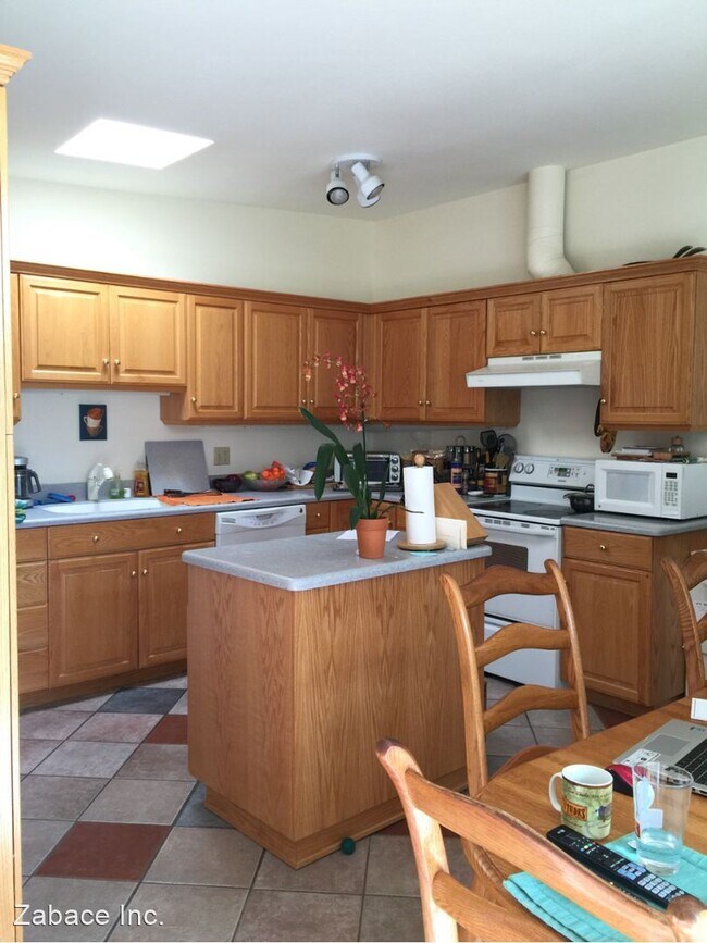 Building Photo - 2 br, 2 bath House - 606 Isla