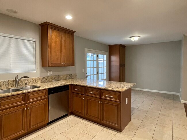 Photo - 18142 Mandarin Ln Townhome
