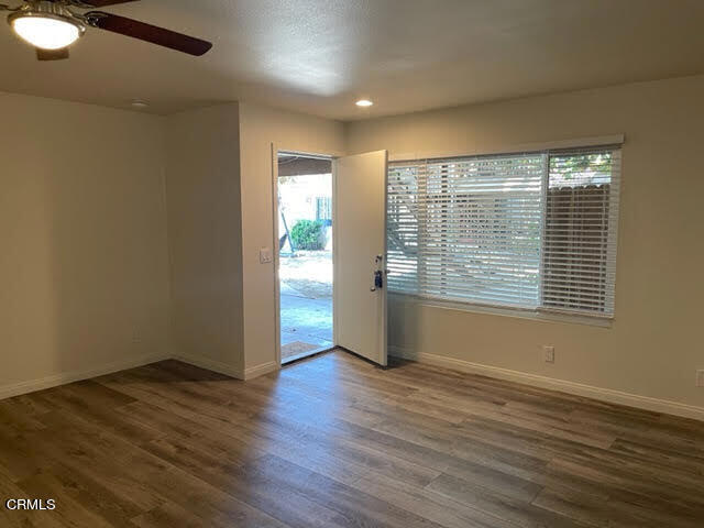 Building Photo - 335 S Steckel Dr