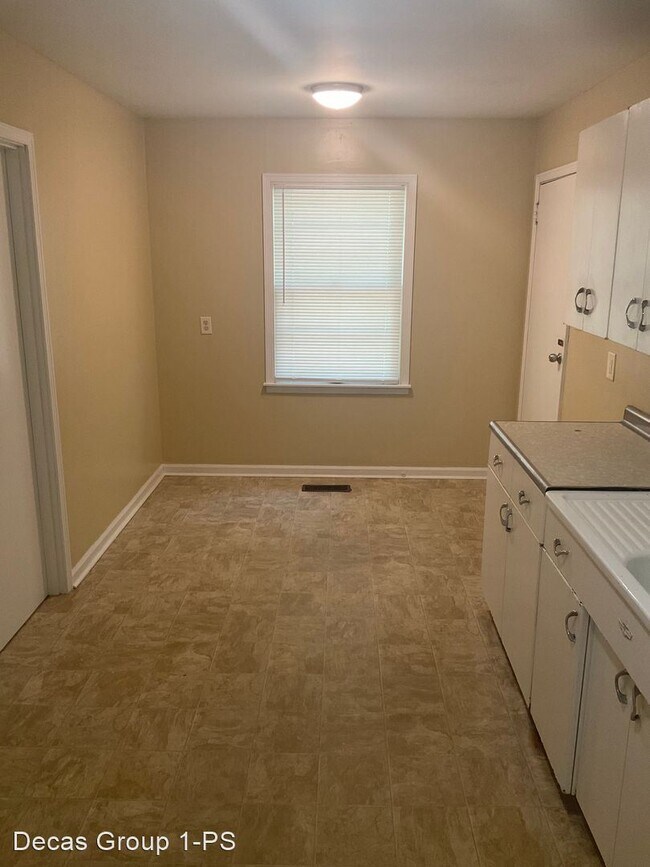 Foto del edificio - 3 br, 1 bath House - 512 Annie Laura Dr.