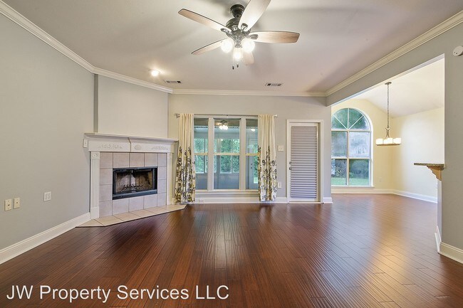 Foto del edificio - 3 br, 2 bath House - 1504 Hickory Street