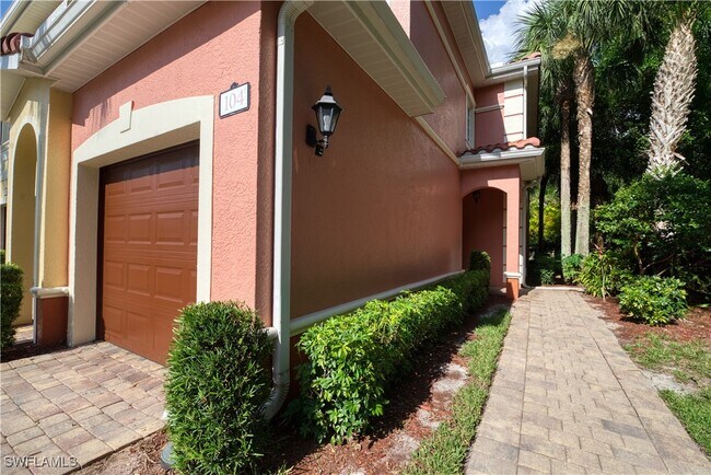 Building Photo - 20273 Royal Villagio Ct
