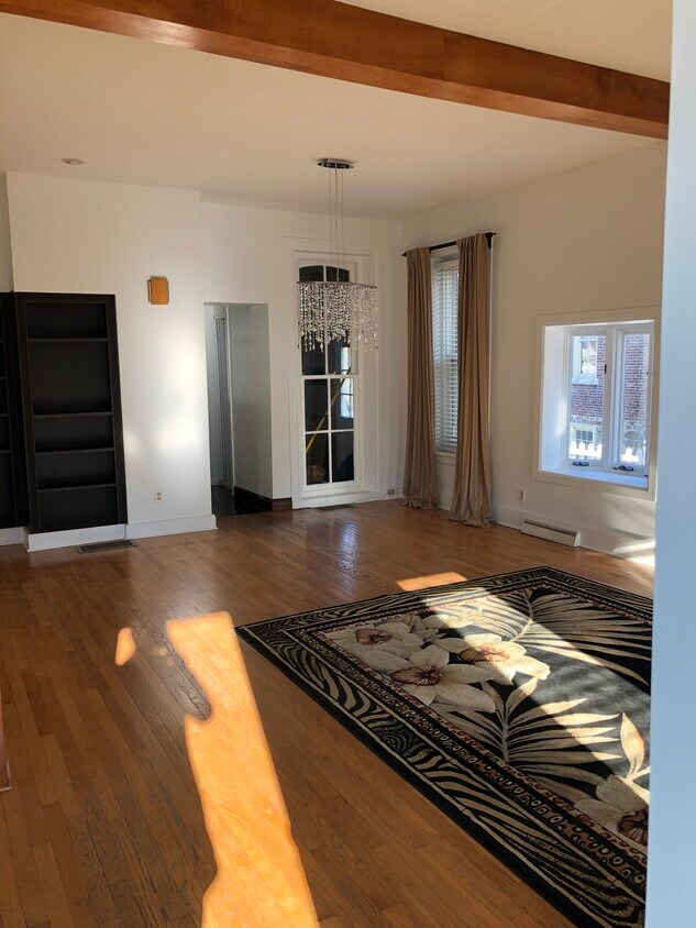 Foto principal - 329 Franklin St