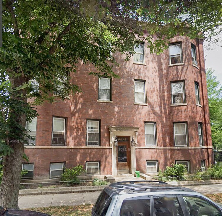 Primary Photo - 3210 W Beach Ave