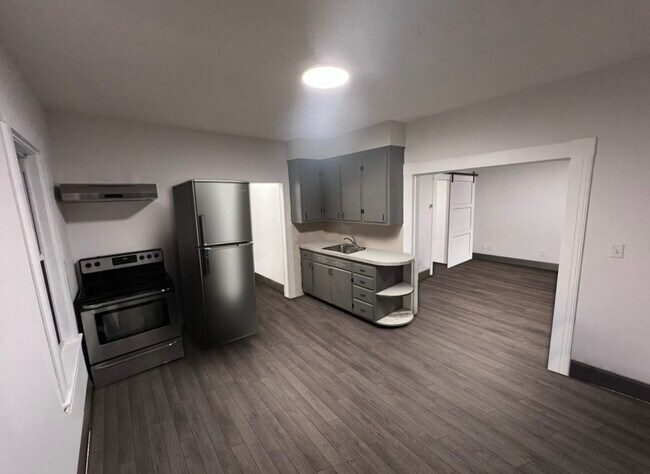 Kitchen/Dining - 197 White St