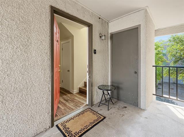 Foto del edificio - 4402 Holland Ave