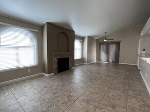 Building Photo - 7570 W Flamingo Rd