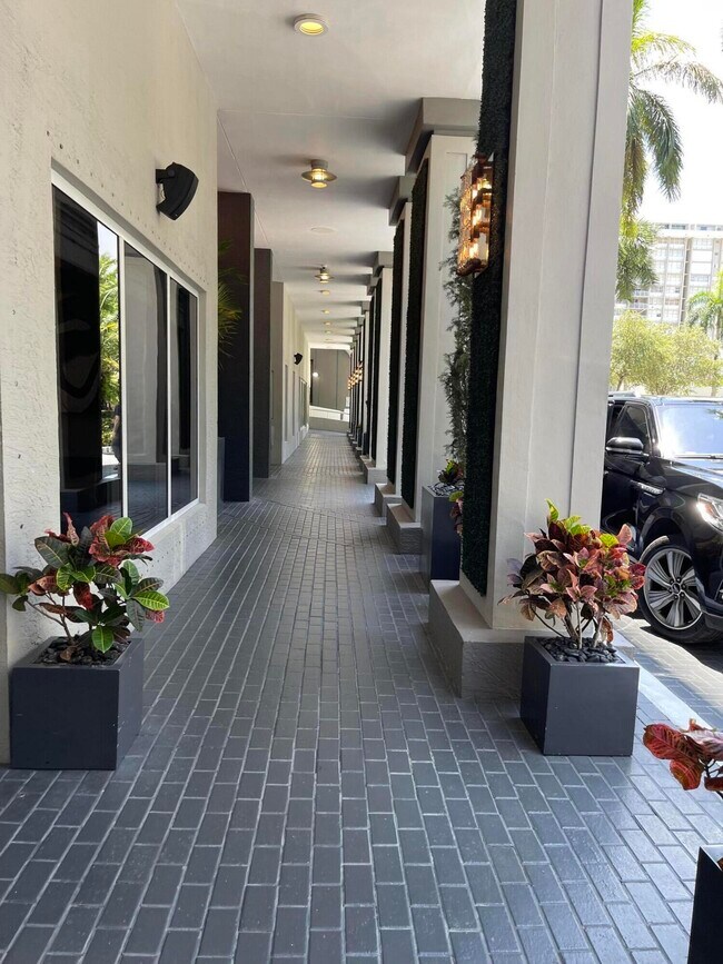 Foto del edificio - 185 SE 14th Terrace