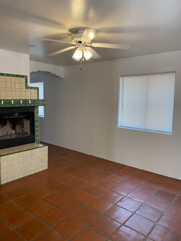 Foto principal - 3430 E Presidio Rd