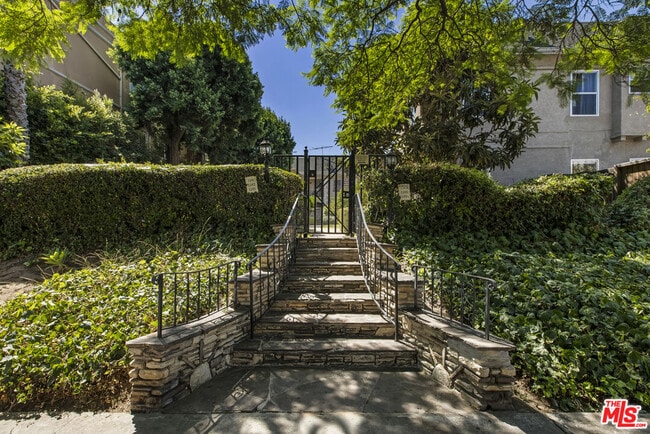 Foto del edificio - 1147 Westmoreland Ave