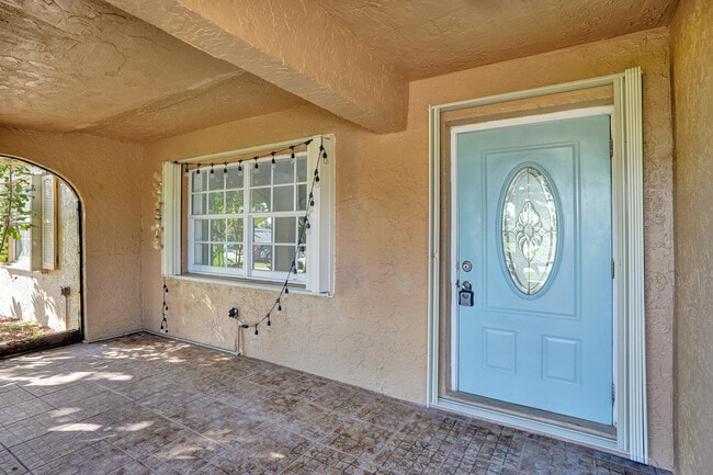 Foto del edificio - 22335 Boulder St