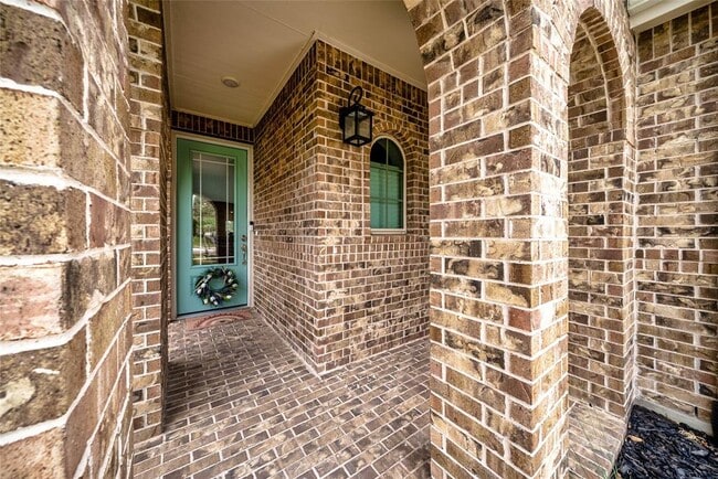Building Photo - 7525 Desert Needle Dr