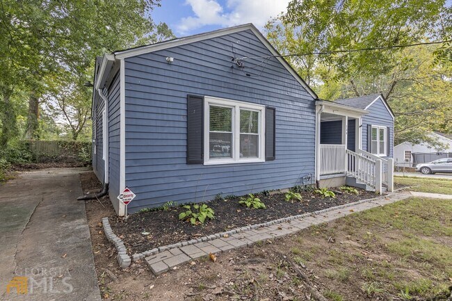 Building Photo - 139 Merritt St SE