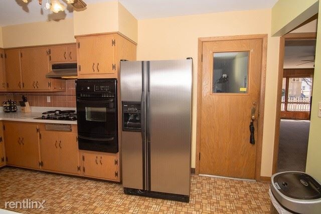 Building Photo - 3 br, 2 bath House - 542 Seneca Drive