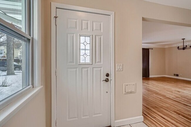 Building Photo - 4010 Monroe Street Ne, Columbia Heights, M...