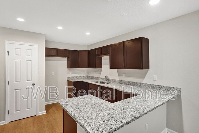 Building Photo - 4116 Evergreen Ave