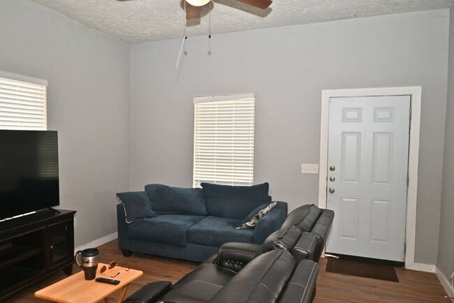 Foto del edificio - 1908 10th St