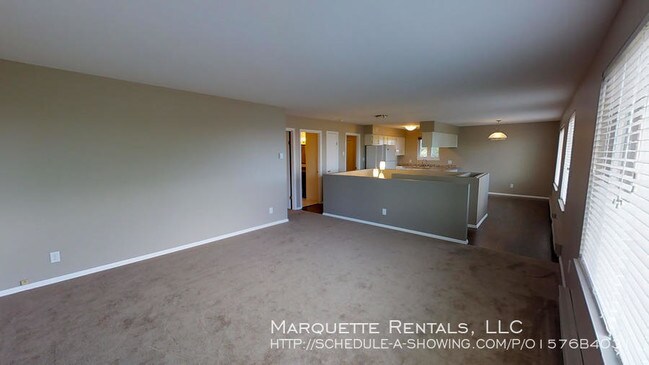 Foto del edificio - 920 S Lake St