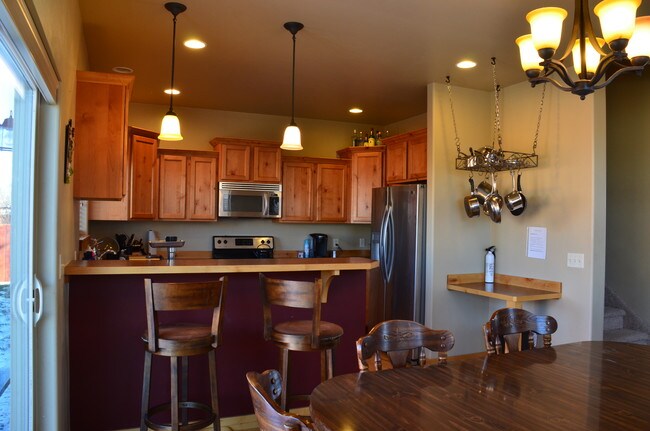 Kitchen - 113 Forest Grove Lane