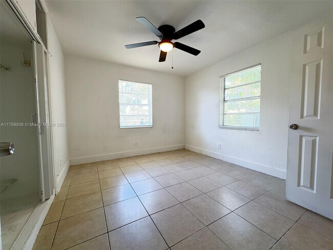 Foto del edificio - 3460 NW 5th St