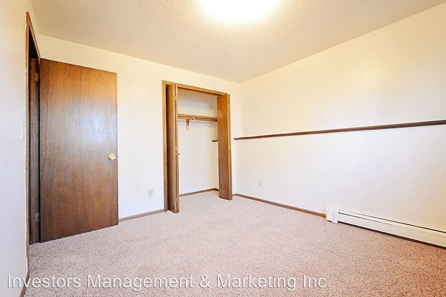 Foto del edificio - 609 19th Ave SE