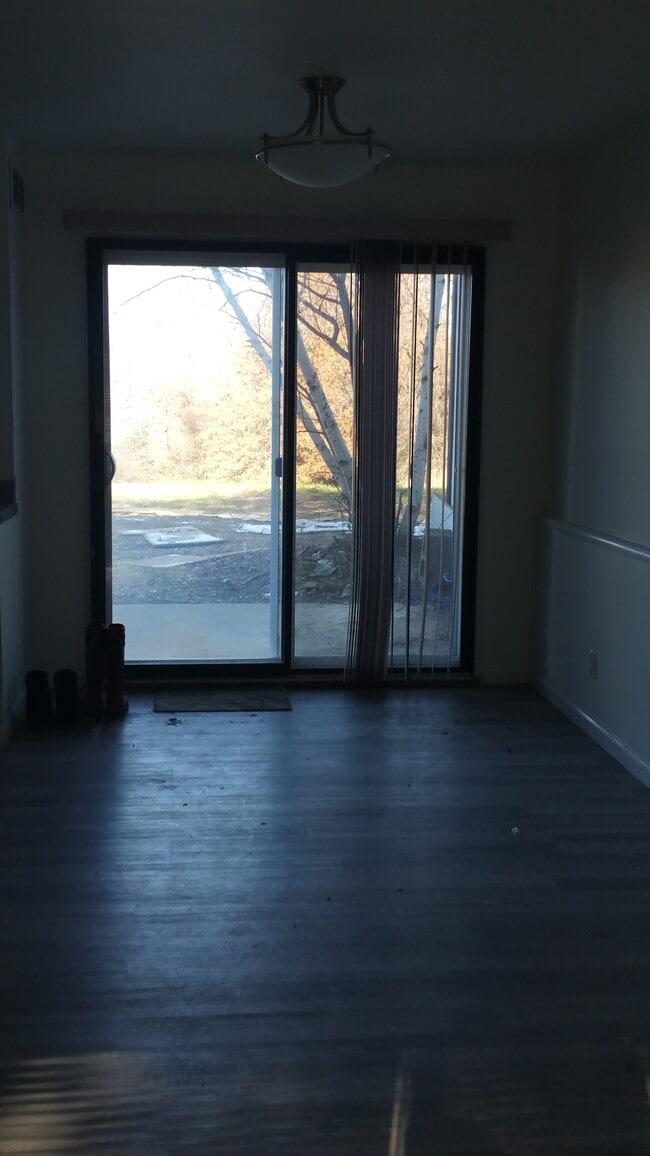 Foto del edificio - 2067 Libertyville Rd