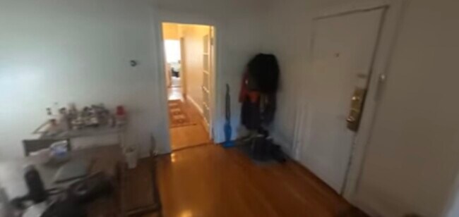 Building Photo - 725 Washington St