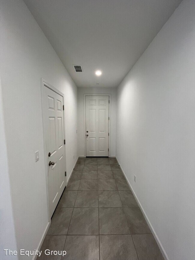 Foto del edificio - 3 br, 2 bath House - 1402 West Porter Ave