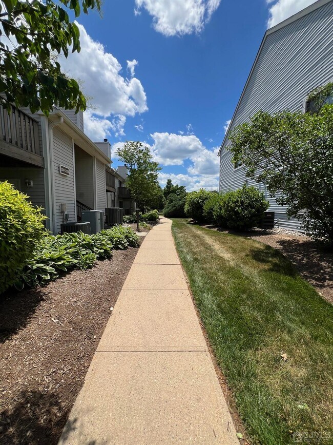 2304 Aspen Dr, Plainsboro Township, NJ 08536 Condo for Rent in