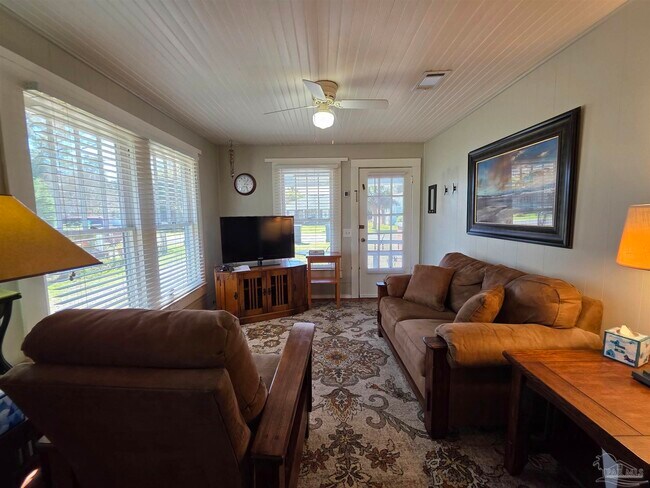 Foto del edificio - 430 S 1st St