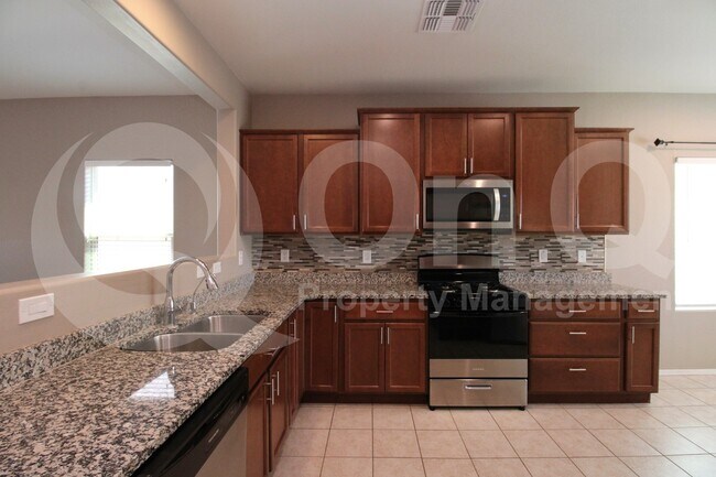 Foto del edificio - 5614 W Montebello Way