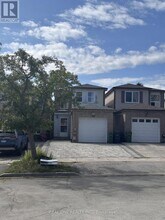 Building Photo - 93 Pale Moon Crescent