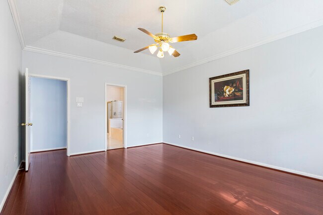 Building Photo - 6419 Sutter Park Ln