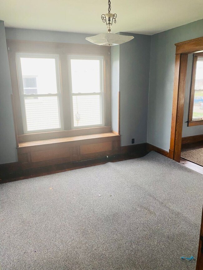 Foto del edificio - 2 bedroom single family home ready now