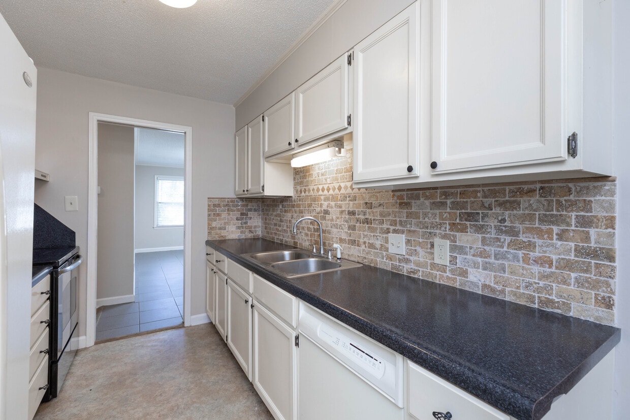 1780 Ebenezer Rd Unit Ebenezer Apt D, Rock Hill, SC 29732 Condo for