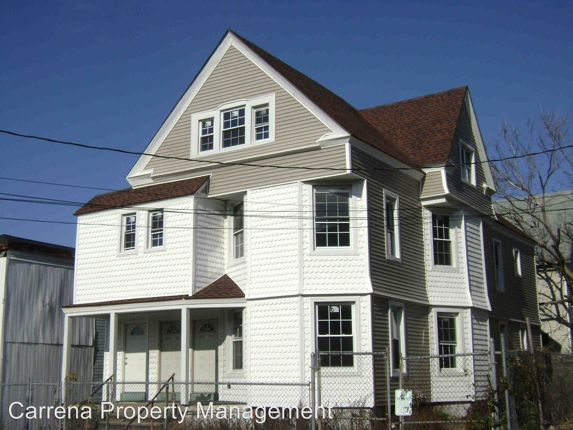 Primary Photo - 126 James St