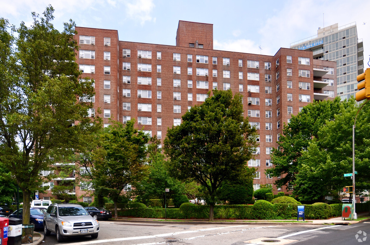 Foto principal - 3611 Henry Hudson Pky