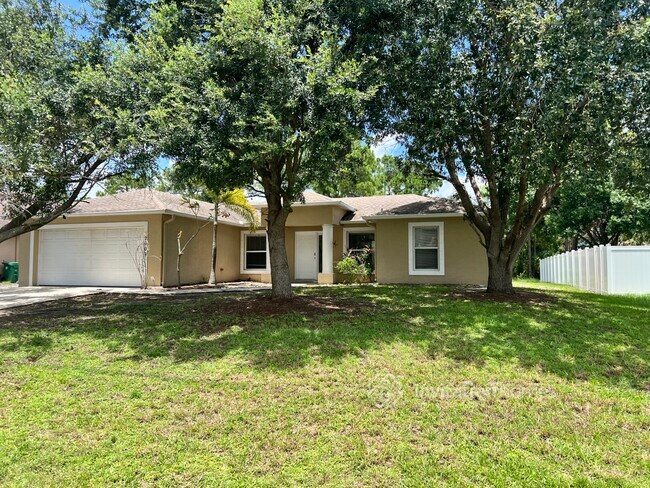 Building Photo - 2009 SW Fears Ave