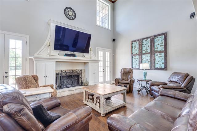 Building Photo - 7655 Fall Creek Dr