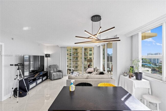 Foto del edificio - 19501 W Country Club Dr