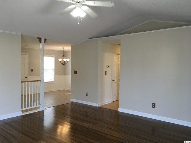 Building Photo - 2711 Woodcreek Ln