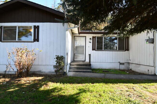 Foto del edificio - 274 Shakemill Rd