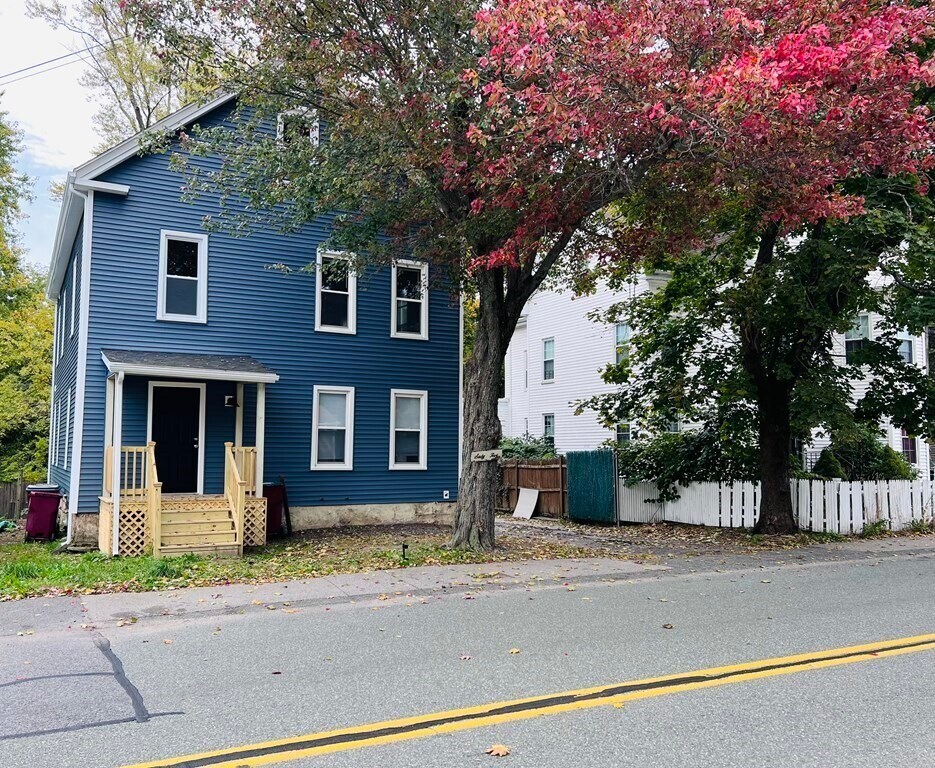 65 Oak St Unit 2, Middleborough, MA 02346 Room for Rent in