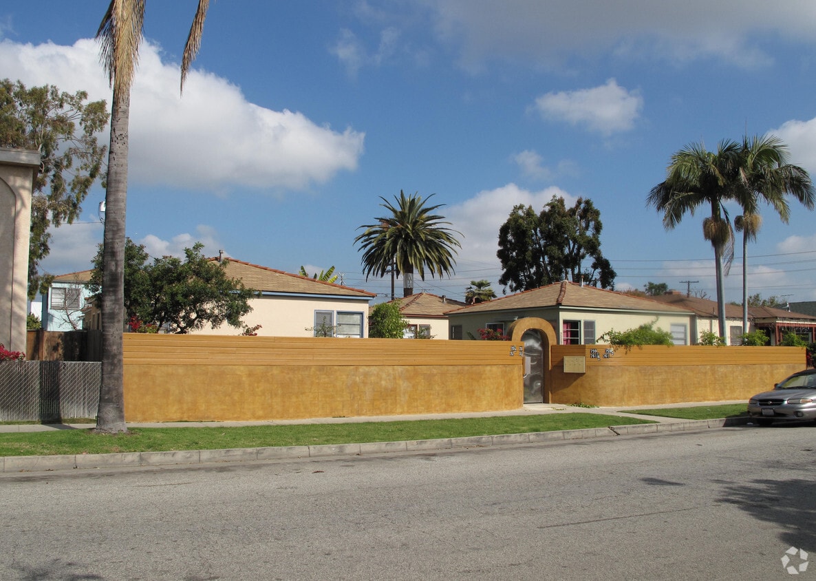 Primary Photo - 755-759 W Sunset Ave