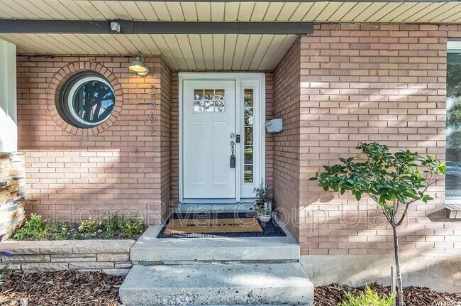 Foto del edificio - 2362 Bryan Ave S