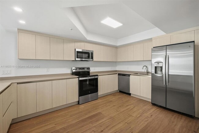 Foto del edificio - 1500 Bay Rd