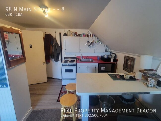 Photo - 98 N Main St Apartment