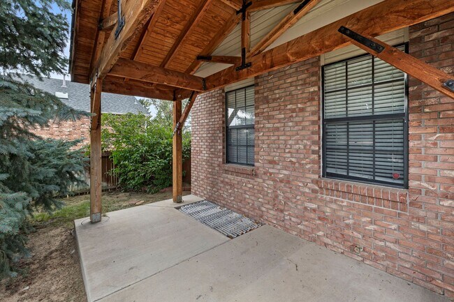 Foto del edificio - 4 Bedroom Home in Fountain Valley Ranch